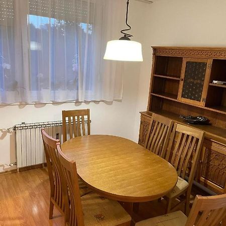 Lolly Apartment Karlovac Buitenkant foto